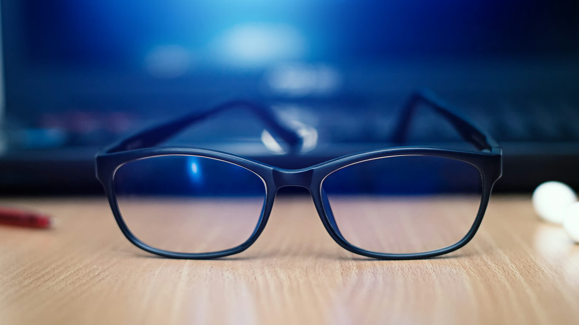 What Are Blue Light Glasses? - eyeflix.pk