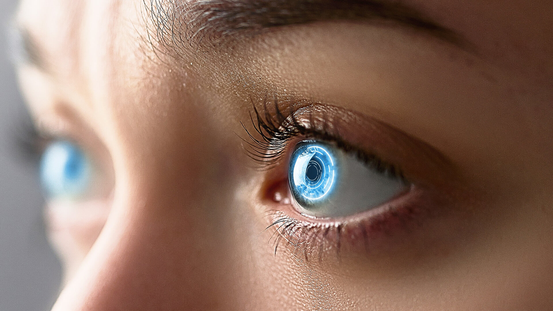 Why You Should Protect Your Eyes from Blue Light - eyeflix.pk